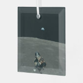 アポロ月着陸船と月の地球の上昇 ガラスオーナメント (正面左)