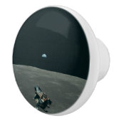 アポロ月着陸船と月の地球の上昇 セラミックノブ (右)