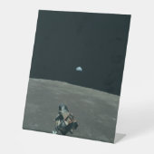 アポロ月着陸船と月の地球の上昇 台座サイン (正面)