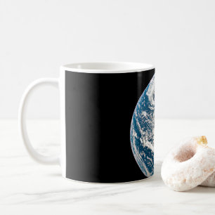 アポロ10号の宇宙船から取り出された地球。 コーヒーマグカップ