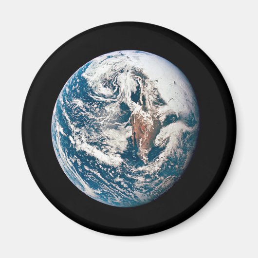 アポロ10号の宇宙船から取り出された地球。 マグネット (正面)