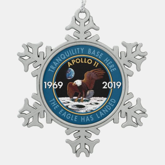 アポロ11第50記念日の代表団パッチの記章 スノーフレークピューターオーナメント (正面)