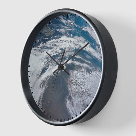 アポロ12探査機から地球。 壁時計 (傾斜)