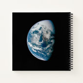 アポロ13号の探査機から取り出された地球。 ノートブック (裏面)