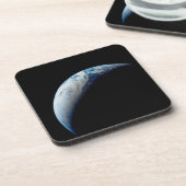 アポロ4ミッションから取り出された三日月地球。 コースター (左側)