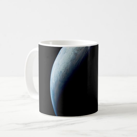 アポロ4ミッションから取り出された三日月地球。2 コーヒーマグカップ (正面左)