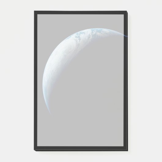 アポロ4ミッションから取り出された三日月地球。2 ポストイット (正面)