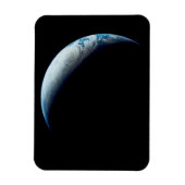 アポロ4ミッションから取り出された三日月地球。2 マグネット (縦)