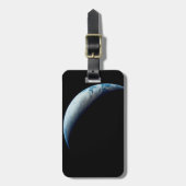 アポロ4ミッションから取り出された三日月地球。2 ラゲッジタグ (正面縦)