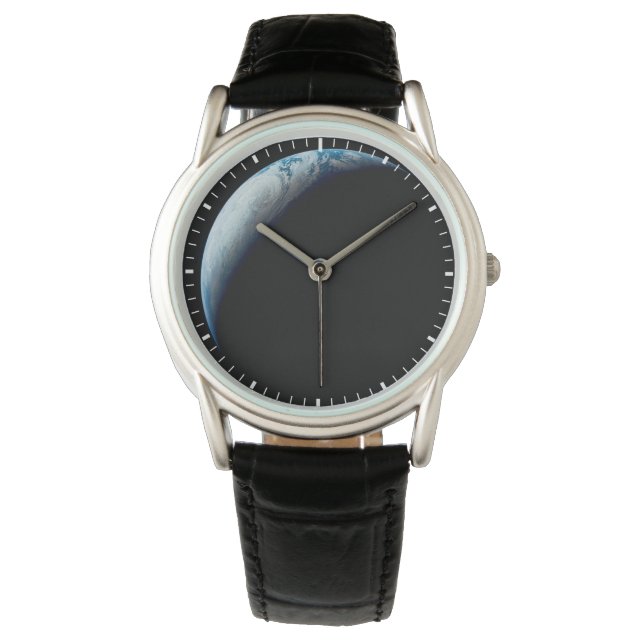 アポロ4ミッションから取り出された三日月地球。2 腕時計 (正面)