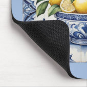 アマイタリアンルフィの青い白いタイルのレモンのボウル マウスパッド (コーナー)