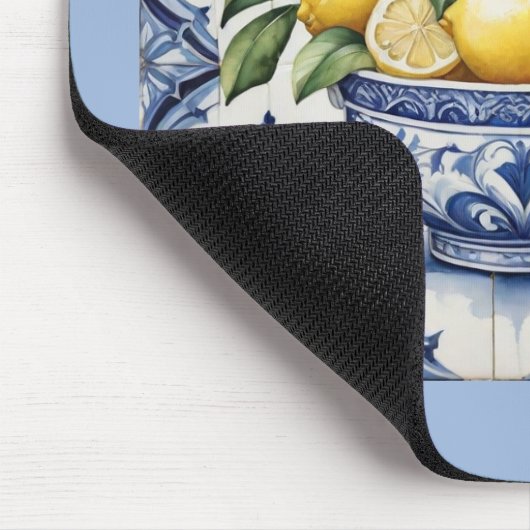 アマイタリアンルフィの青い白いタイルのレモンのボウル マウスパッド (コーナー)