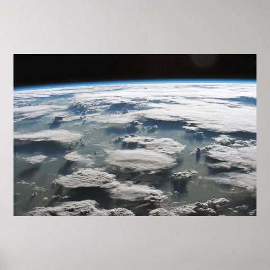 アマゾン上空の嵐のような空 ポスター (正面)