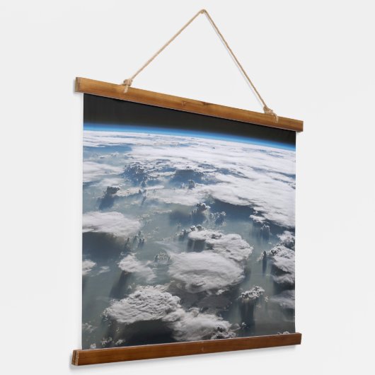 アマゾン上空の嵐のような空 吊り下げ型タペストリー (傾斜あり)