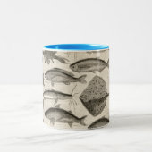 アマゾン川のひれを泳いでいるヴィンテージの科学的な魚 ツートーンマグカップ (中央)