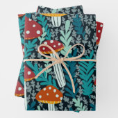 アマニタの魔法のキノコのシダのパターンのギフト ラッピングペーパーシート (インサイチュ)