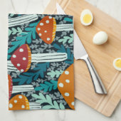 アマニタの魔法のキノコのシダの森のパターン キッチンタオル (四つ折り)