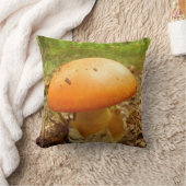 アマニタシーザーレアマッシュルームスロークッション クッション (ブランケット)