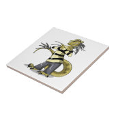 アマルガサウルスがフレディ・クルーガーとしてポーズを取った タイル (側面)