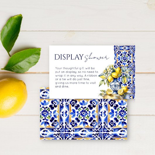 アマルフィイタリアンーの青いタイルのレモンがシャワーを表示 エンクロージャーカード