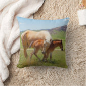 アマンダスミスワイオミングの写真による馬の装飾用クッション クッション (ブランケット)