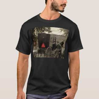 アミッシュホースと乳母車セピア葉書デジタルアート Tシャツ