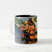 アミッシュ乳母車コーヒーマグ ツートーンマグカップ (正面左)