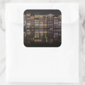 アムステルダムの家で夜のカラフル灯 スクエアシール (バッグ)