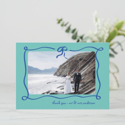 アムール |青とティール(緑がかった色)フランスのの弓と写真結婚の サンキューカード (スタンド正面)