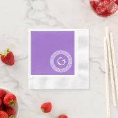 アメジストWhtギリシャ語鍵Rndフレームイニシャルモノグラム 縁ありカクテルナプキン (インサイチュ)