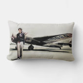 アメリア・アーハートと彼女のロッキード・エレクトラ1937年7月 ランバークッション (正面)