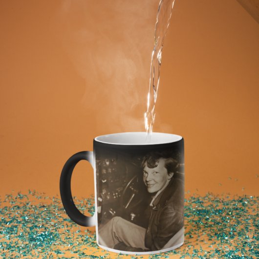 アメリア・アーハートCandid飛行機のコックピット写真1937 モーフィングマグカップ