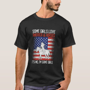 アメリカが好きな女の子たち 馬に乗る Tシャツ