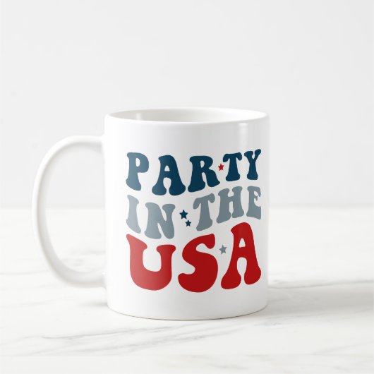 アメリカでパーティー、7月4日 コーヒーマグカップ (左)