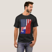 アメリカとチリの国旗が半分ずつ アメリカンチリ人 Tシャツ (正面フル)