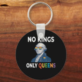 アメリカに王はいない、女王だけだよ - ゲイ プライド キーホルダー (正面)