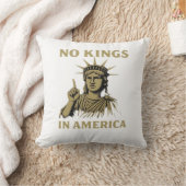 アメリカに王様はいらない No Kings Day 抗議の像 クッション (ブランケット)