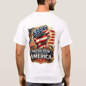 アメリカのために闘うことをやめるな - 拳を掲げる愛国心 Tシャツ (裏面)