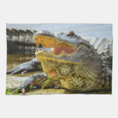 アメリカのわにクローズアップ。 さしせまった キッチンタオル (横)