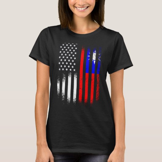 アメリカのアメリカ愛国者が育てた国の国旗 Tシャツ (正面)