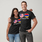 アメリカのアルメニア国旗サングラスアルメニア系アメリカ人 Tシャツ (ユニセックス)