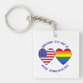 アメリカのゲイとして誇りに思う キーホルダー (正面)