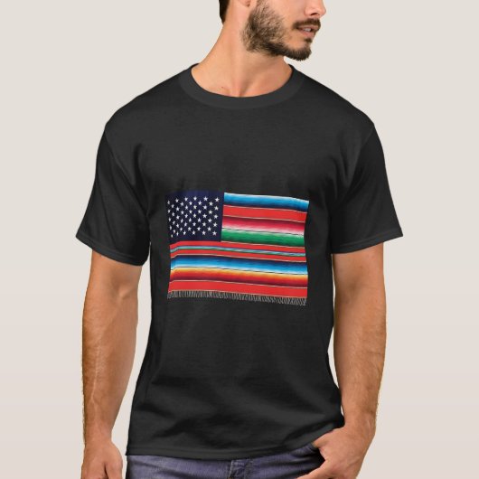 アメリカのセラペ毛布ストライプの旗 Tシャツ (正面)