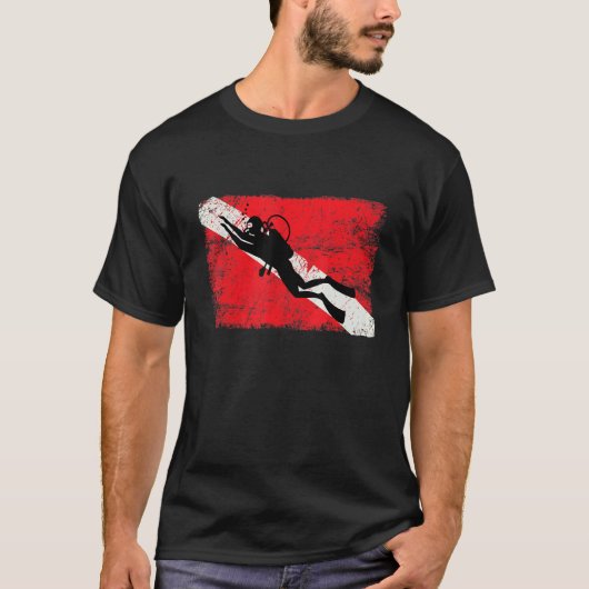 アメリカのダイバー・ダウン旗 スキューバダイビング Tシャツ (正面)