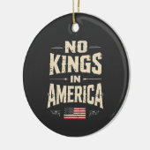 アメリカのトランプの政治家ユーモアの中で王はいない セラミックオーナメント (左)