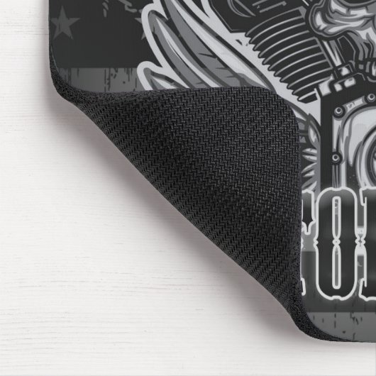 アメリカのバイクもしくは自転車に乗る人ADD NAMEスカルV – ツインバイク マウスパッド (コーナー)