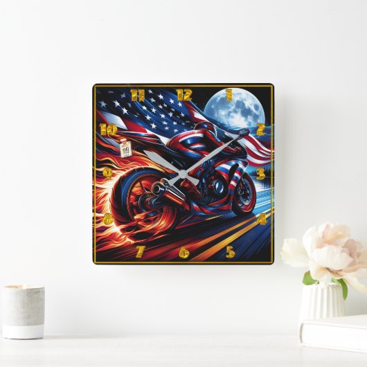 アメリカのプライドで高速道路を燃え立つライダー スクエア壁時計 (ホーム)