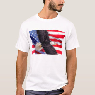 アメリカのワシおよび旗のTシャツ Tシャツ