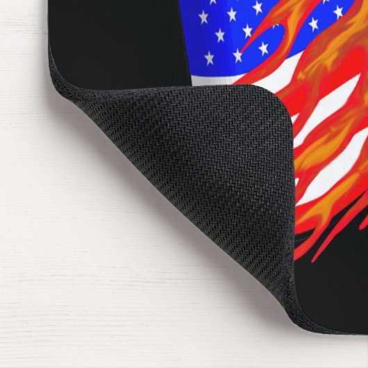 アメリカのワシのバイクもしくは自転車に乗る人のTシャツのギフト マウスパッド (コーナー)