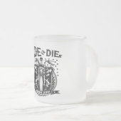 アメリカの伝説に乗る フロストグラスマグカップ (正面右)